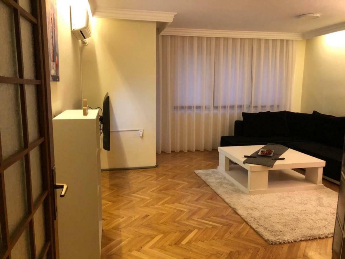 Central Apartment With City View Prizren Kültér fotó