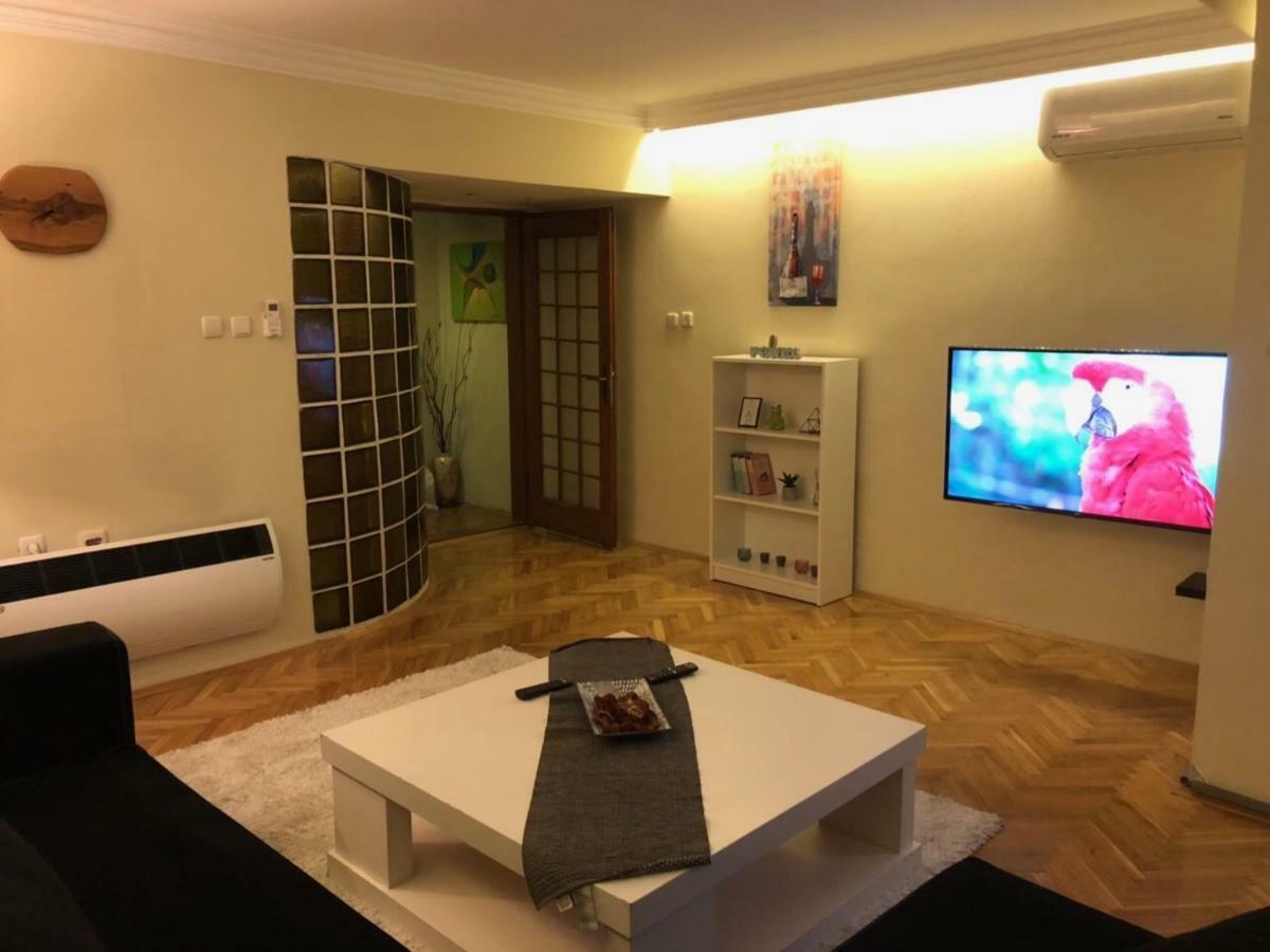 Central Apartment With City View Prizren Kültér fotó